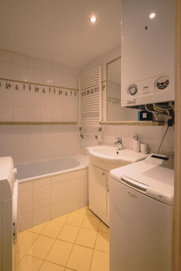 Skau Family Venturska Apartment บราติสลาวา ภายนอก รูปภาพ